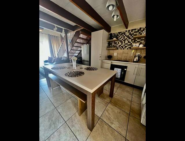 3 BEDROOM APARTMENT FOR SALE IN FERNDALE